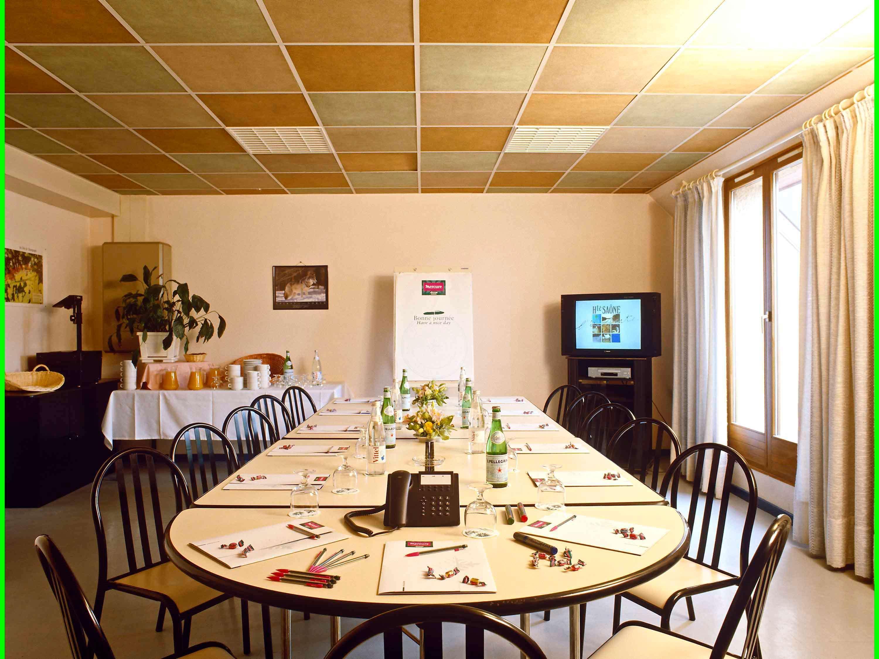 Mercure Hexagone Luxeuil Εξωτερικό φωτογραφία
