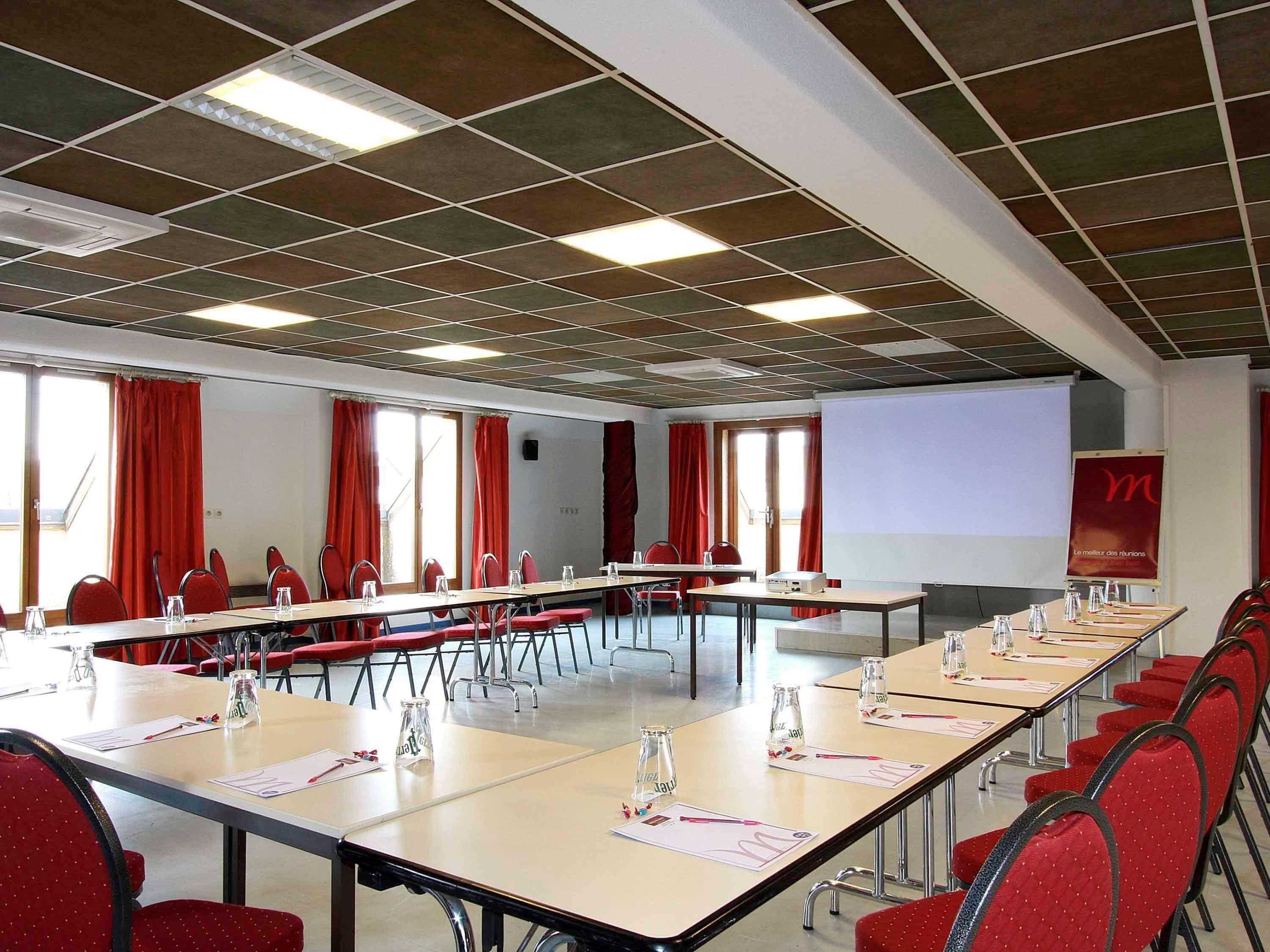 Mercure Hexagone Luxeuil Εξωτερικό φωτογραφία
